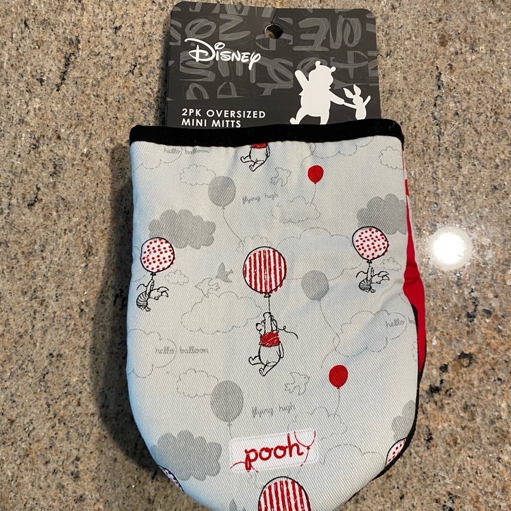 Winnie the Pooh Mini Oven Mitts